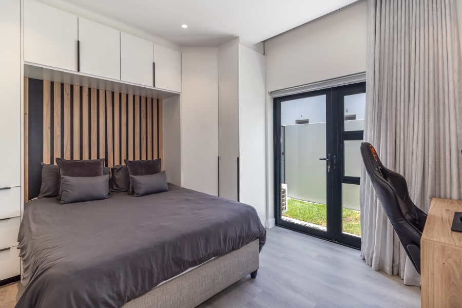 6 Bedroom Property for Sale in Pearl Valley at Val de Vie Western Cape